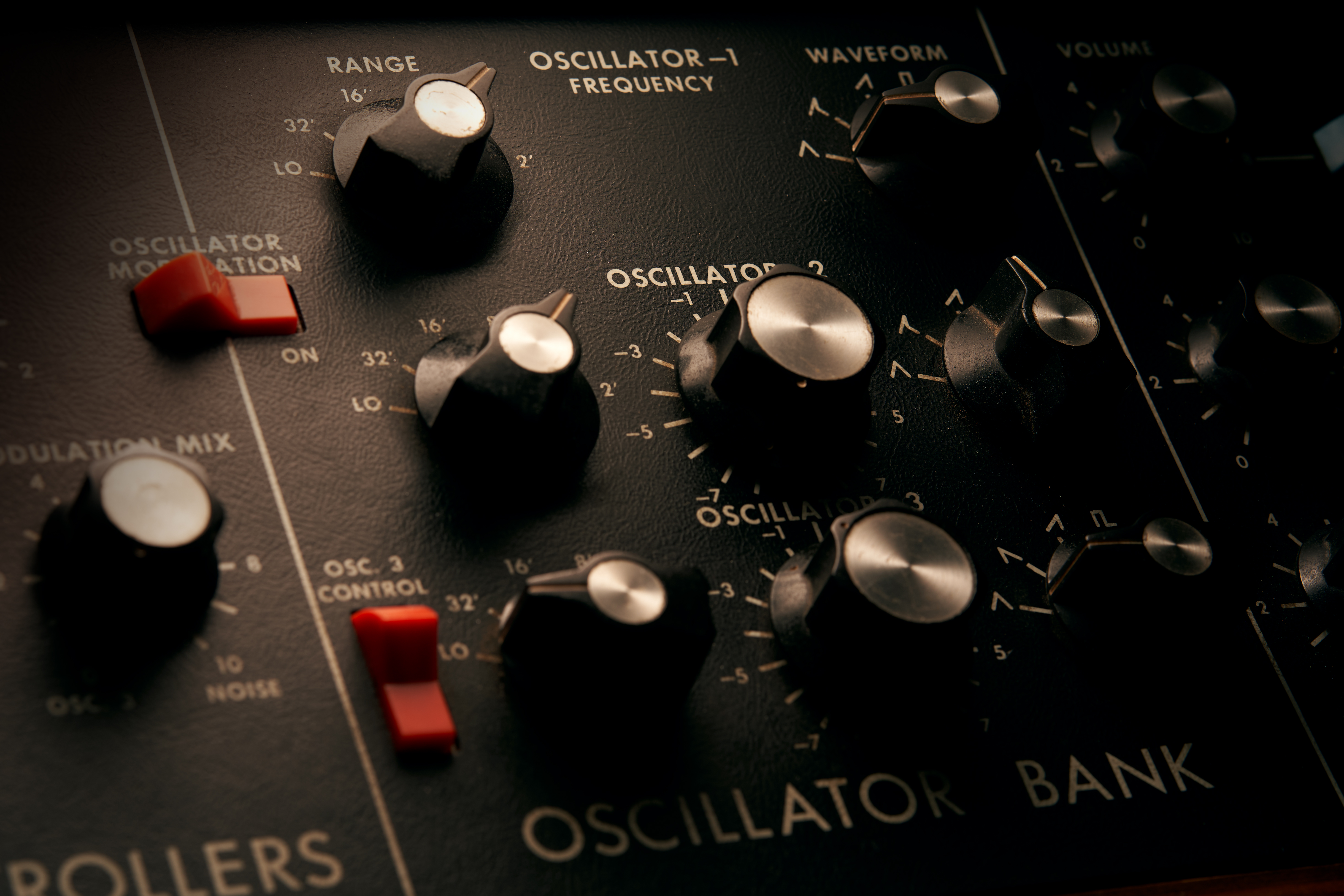 Moog Minimoog - Image 10