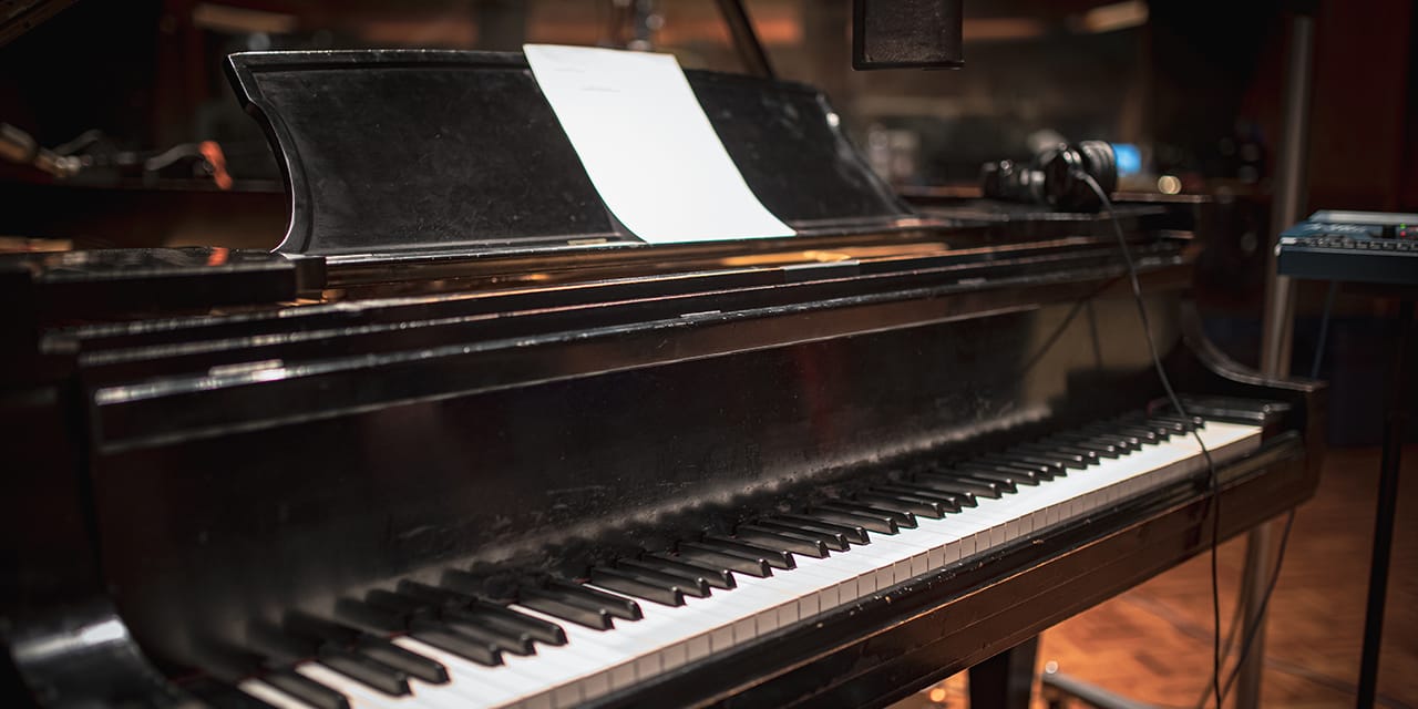 Ravel Grand Piano - Image 4