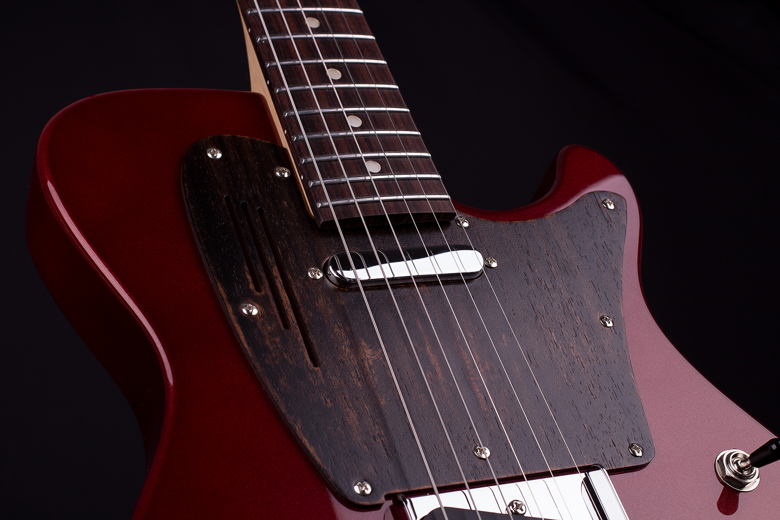 Magneto U-One U-Wave Classic Metallic Red with Gig Bag - Image 4