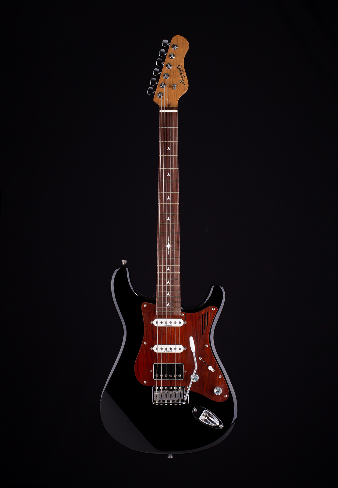 Magneto U-One Sonnet Deluxe Black with Gig Bag - Image 4