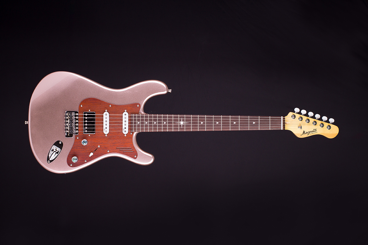 Magneto U-One Sonnet Deluxe Apple Gold with Gig Bag - Image 2