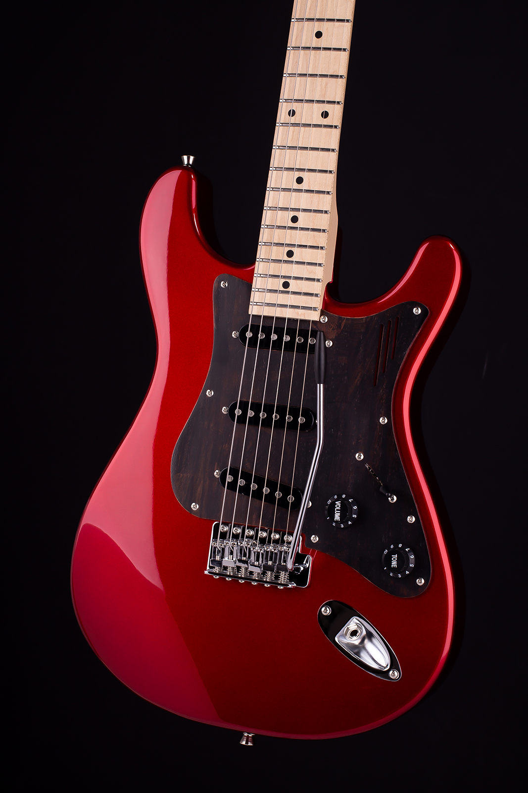 Magneto U-One Sonnet Standard Candy Red Maple FB with Gig Bag - Image 3