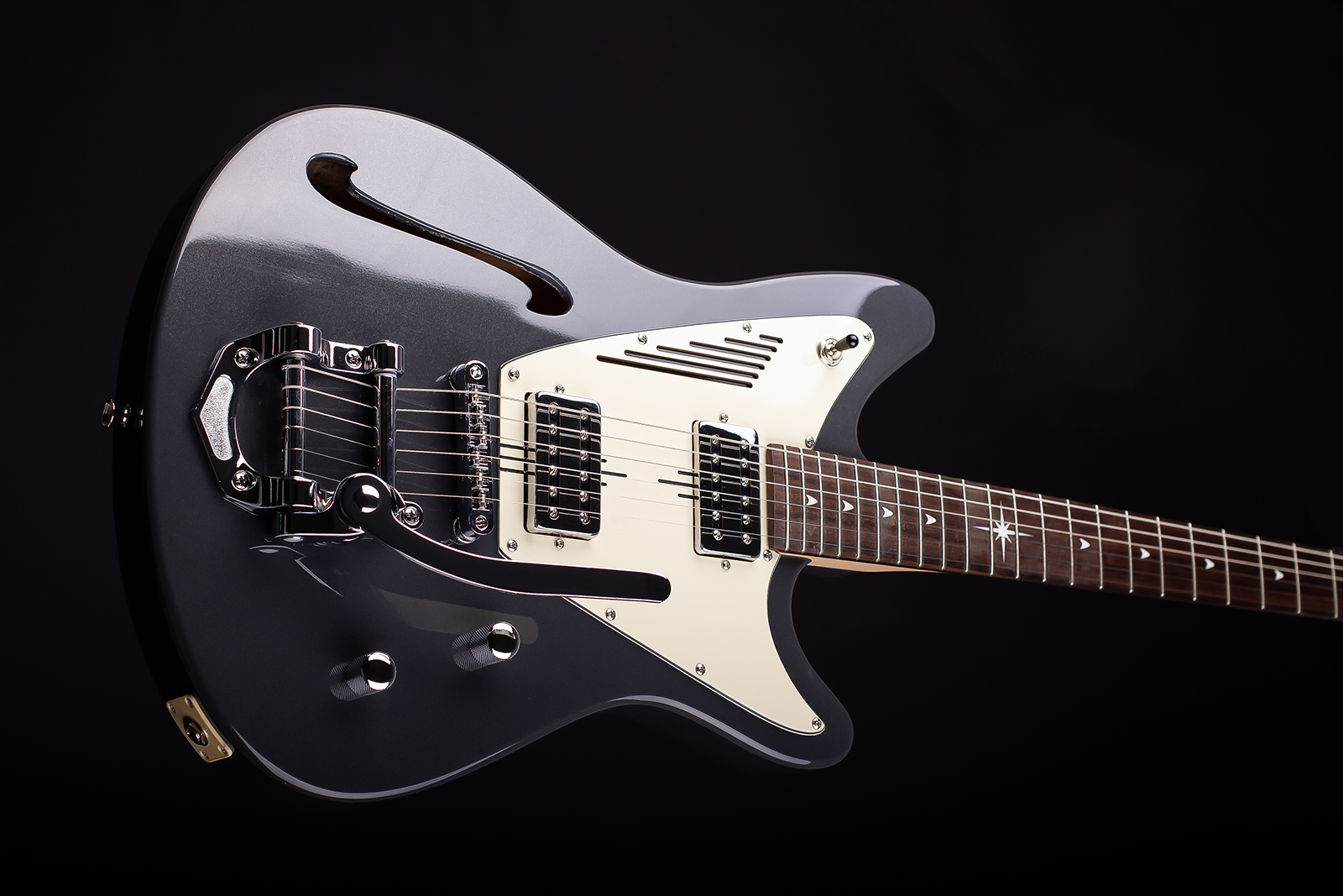 Magneto U-One Starlux Midnight Silver with Gig Bag - Image 3