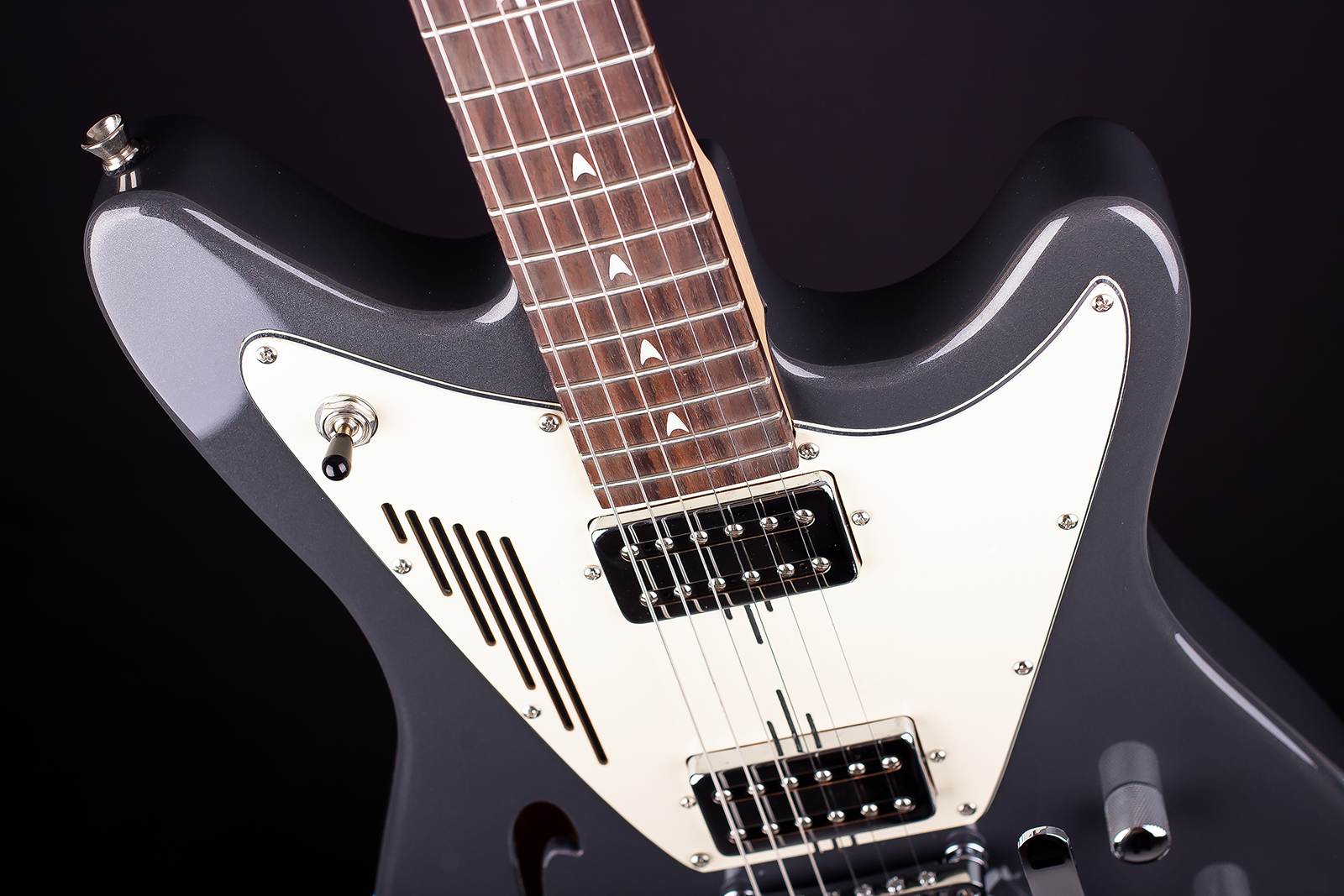 Magneto U-One Starlux Midnight Silver with Gig Bag - Image 6